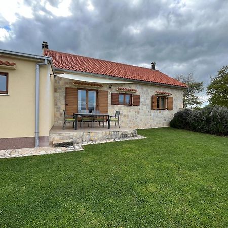 Holiday House Green Dream Оброваць Екстер'єр фото