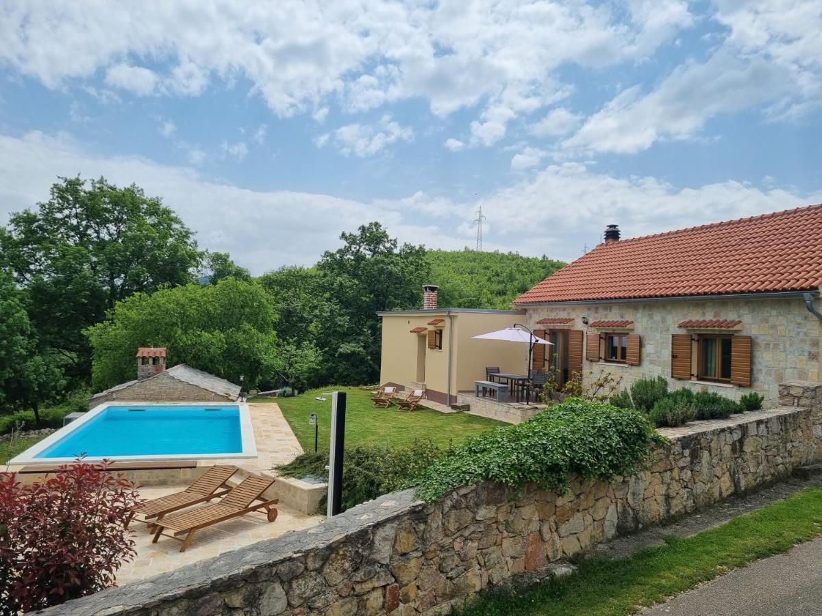 Holiday House Green Dream Оброваць Екстер'єр фото