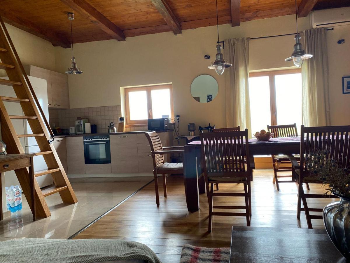 Holiday House Green Dream Оброваць Екстер'єр фото